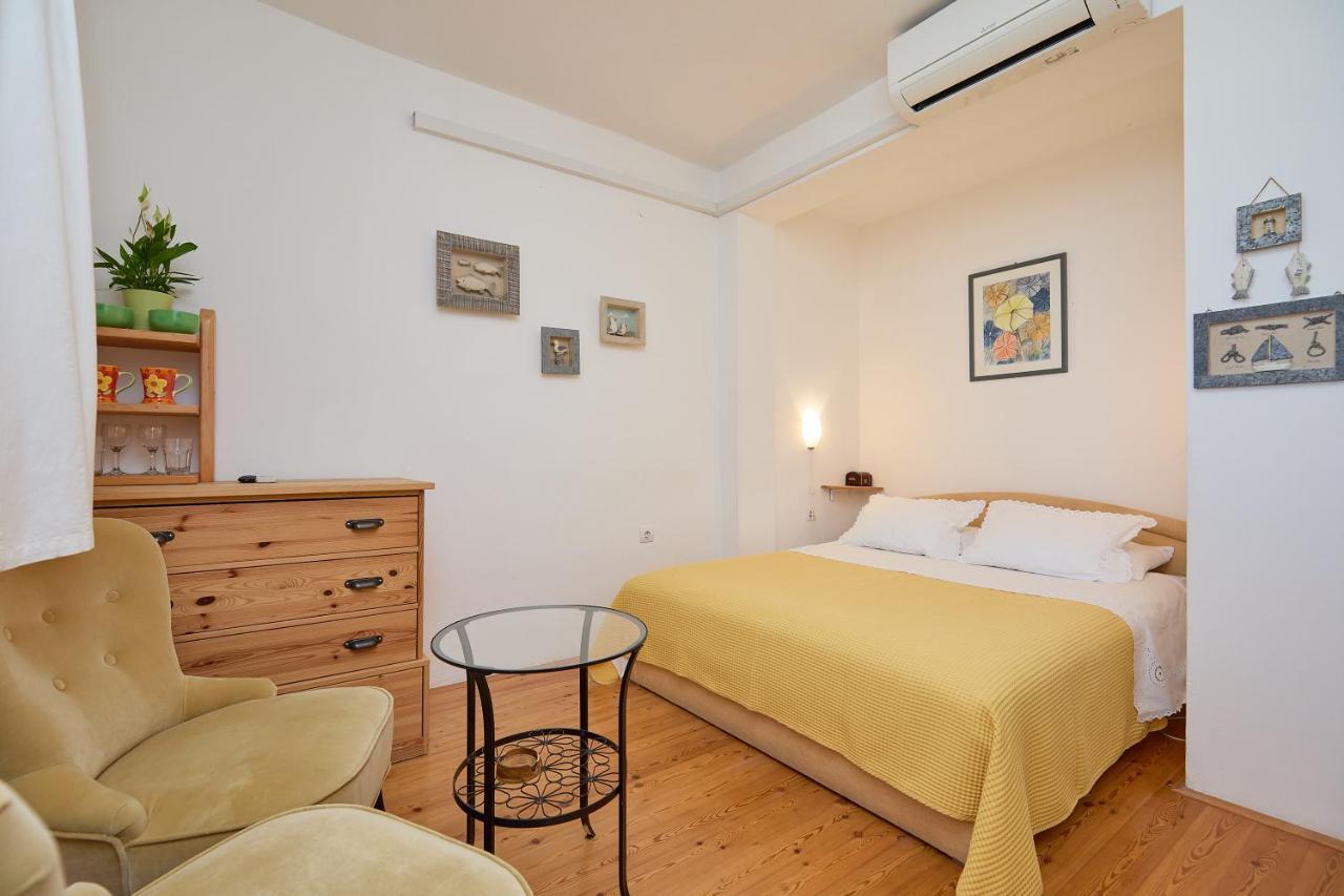 Apartment Over Old Town *